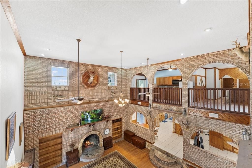 En Venta: $995,000 (5 camas, 6 baños, 6158 Pies cuadrados)