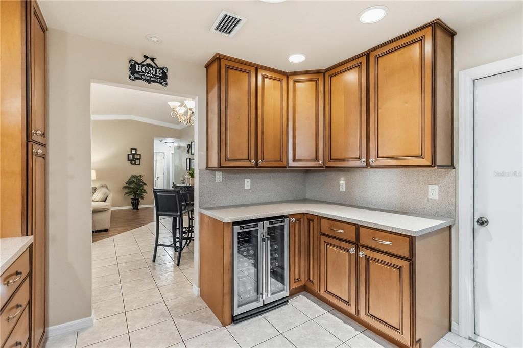 For Sale: $465,000 (3 beds, 2 baths, 1528 Square Feet)