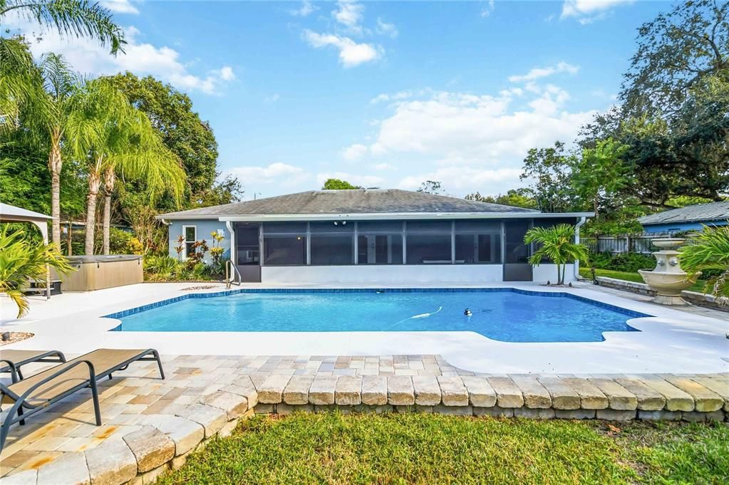 For Sale: $465,000 (3 beds, 2 baths, 1528 Square Feet)