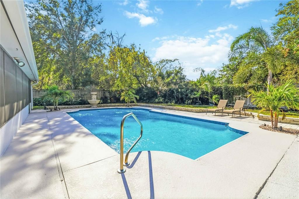 For Sale: $465,000 (3 beds, 2 baths, 1528 Square Feet)