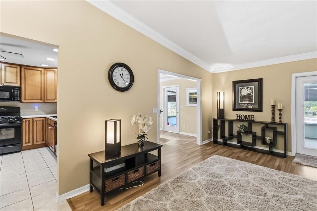 For Sale: $465,000 (3 beds, 2 baths, 1528 Square Feet)