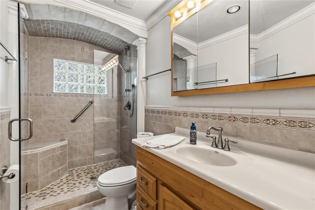 For Sale: $465,000 (3 beds, 2 baths, 1528 Square Feet)