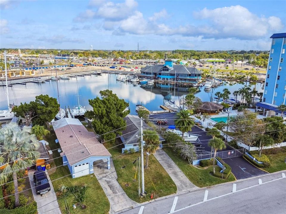 На продажу: $440,000 (2 спален, 1 ванн, 945 Квадратных фут)