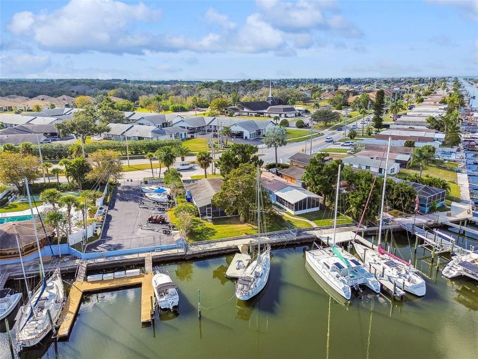 На продажу: $440,000 (2 спален, 1 ванн, 945 Квадратных фут)