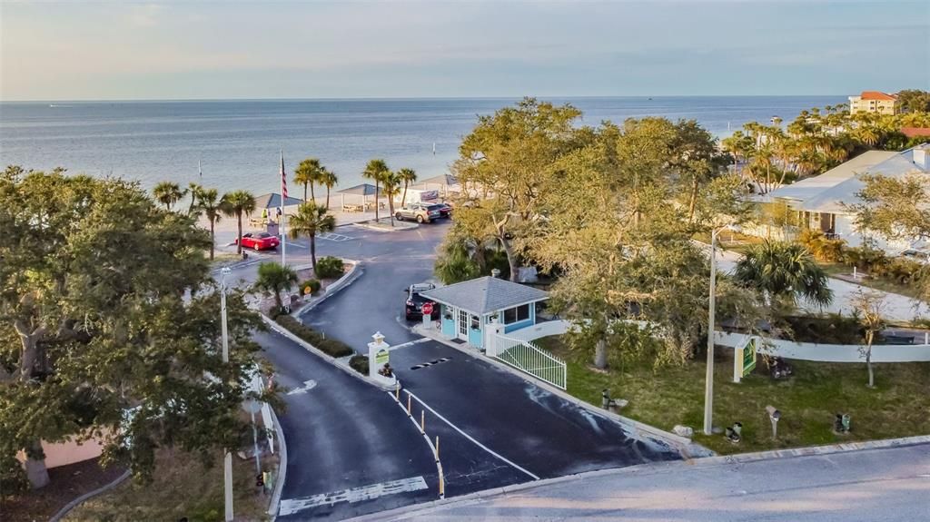 На продажу: $440,000 (2 спален, 1 ванн, 945 Квадратных фут)