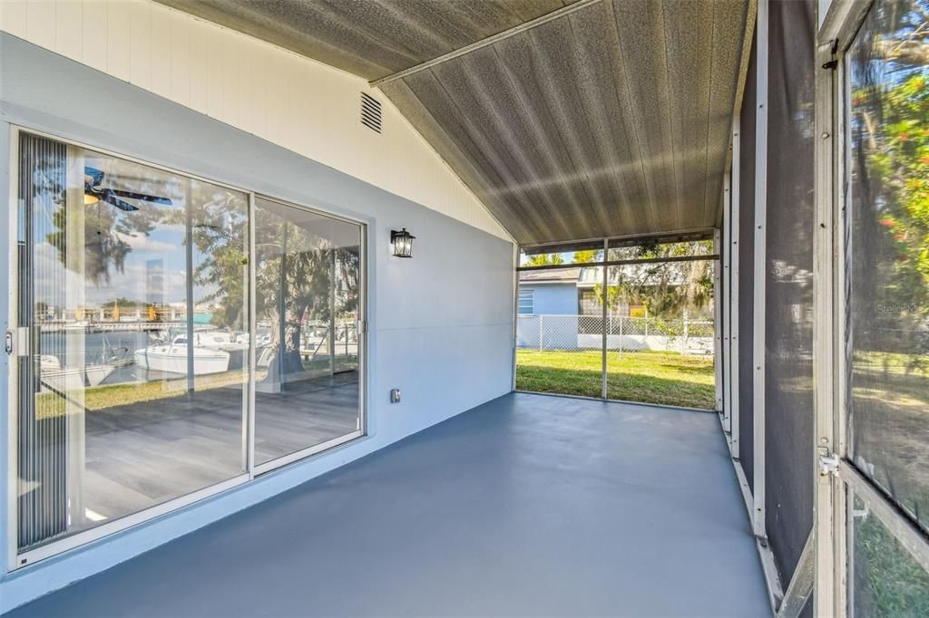 На продажу: $440,000 (2 спален, 1 ванн, 945 Квадратных фут)