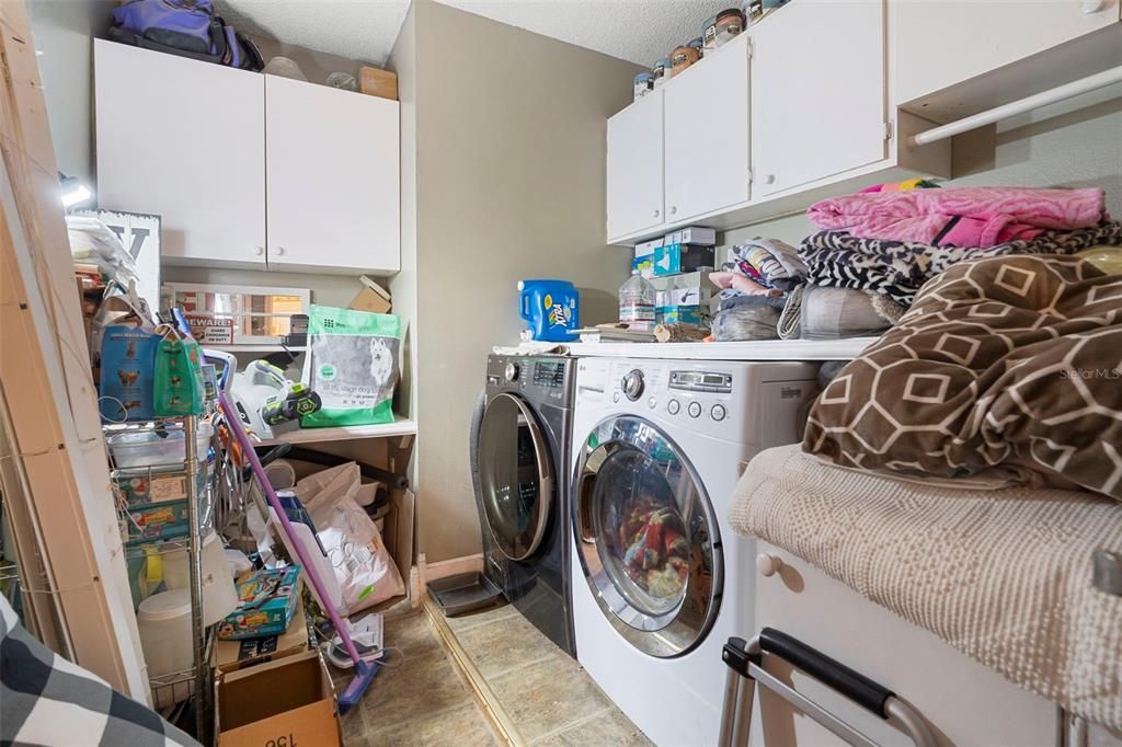 На продажу: $395,000 (4 спален, 2 ванн, 2327 Квадратных фут)