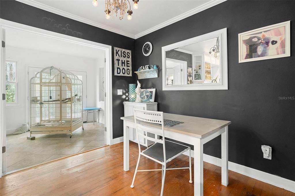 На продажу: $395,000 (4 спален, 2 ванн, 2327 Квадратных фут)