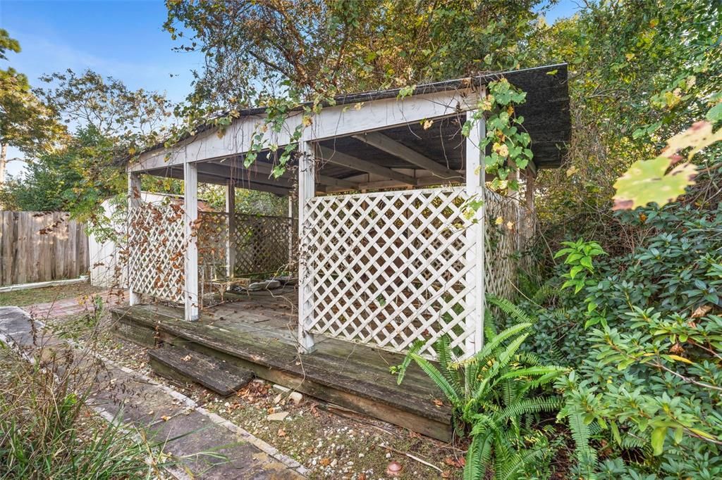 На продажу: $395,000 (4 спален, 2 ванн, 2327 Квадратных фут)