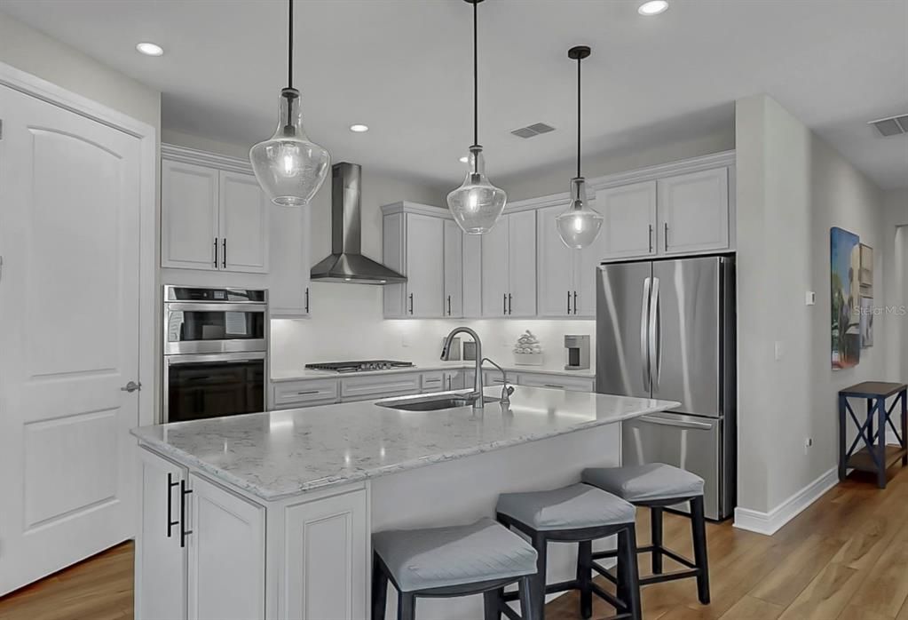 待售: $517,000 (2 贝兹, 2 浴室, 1919 平方英尺)