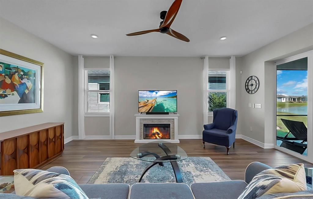 待售: $517,000 (2 贝兹, 2 浴室, 1919 平方英尺)