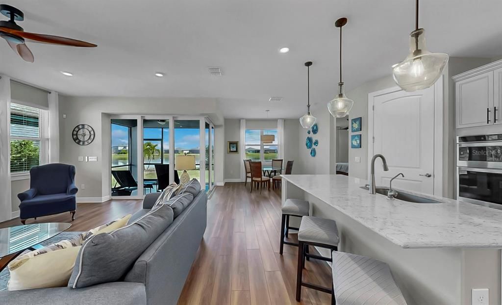 待售: $517,000 (2 贝兹, 2 浴室, 1919 平方英尺)