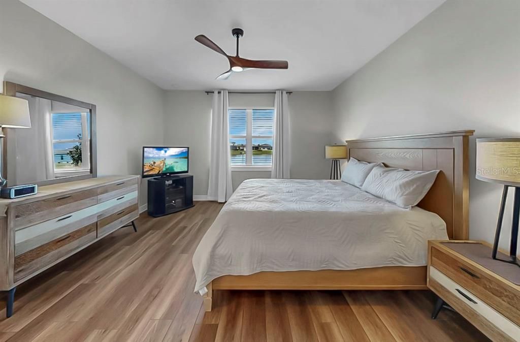 待售: $517,000 (2 贝兹, 2 浴室, 1919 平方英尺)