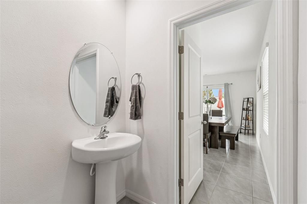 En Renta: $2,400 (4 camas, 2 baños, 2261 Pies cuadrados)