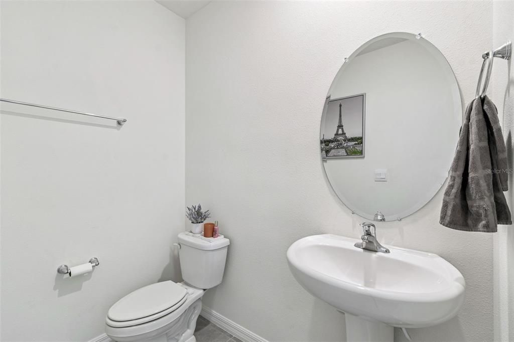 En Renta: $2,400 (4 camas, 2 baños, 2261 Pies cuadrados)