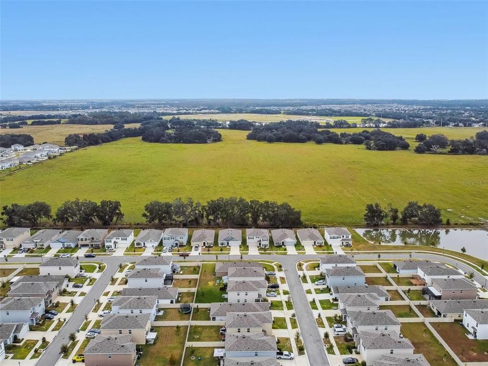 En Renta: $2,400 (4 camas, 2 baños, 2261 Pies cuadrados)