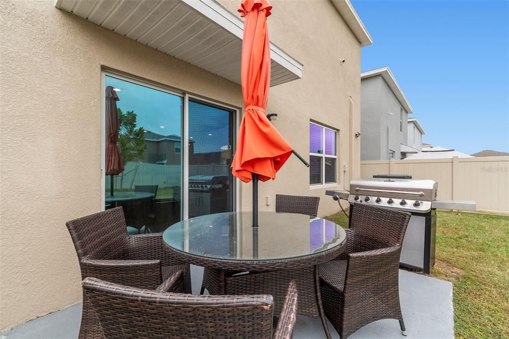 En Renta: $2,400 (4 camas, 2 baños, 2261 Pies cuadrados)