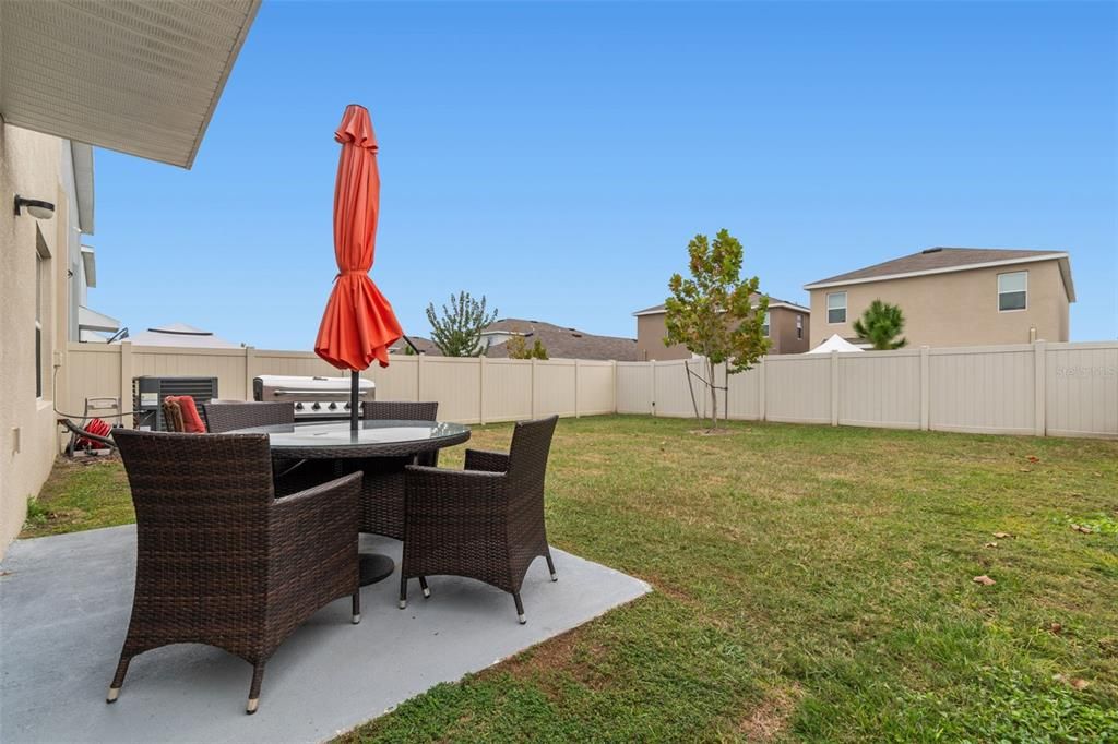 En Renta: $2,400 (4 camas, 2 baños, 2261 Pies cuadrados)