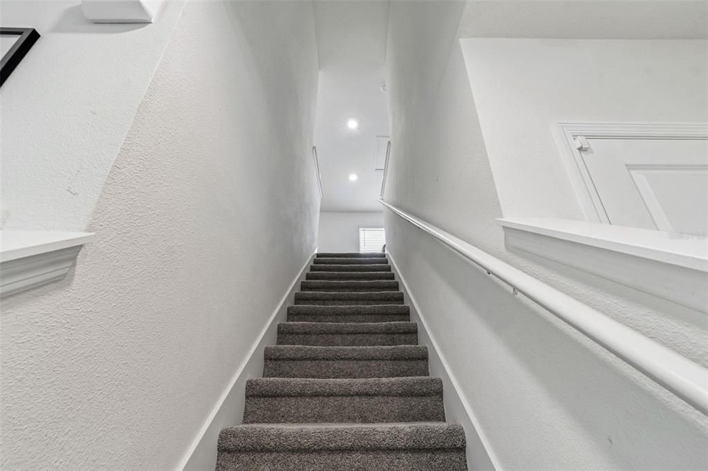 En Renta: $2,400 (4 camas, 2 baños, 2261 Pies cuadrados)