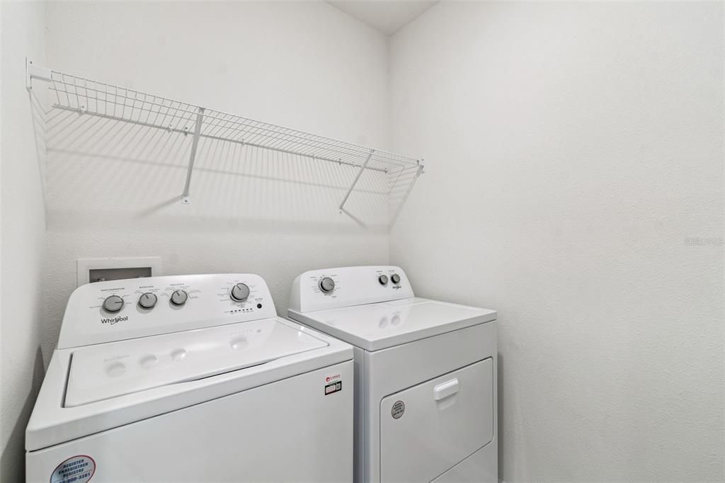 En Renta: $2,400 (4 camas, 2 baños, 2261 Pies cuadrados)