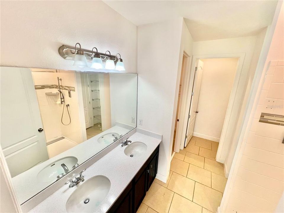 For Sale: $440,000 (4 beds, 2 baths, 2103 Square Feet)