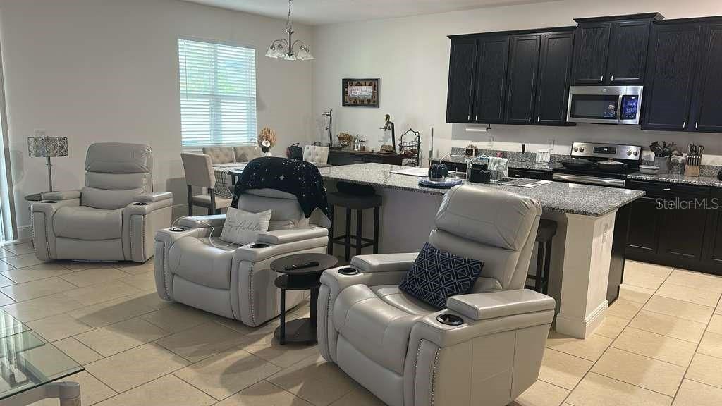 For Sale: $440,000 (4 beds, 2 baths, 2103 Square Feet)