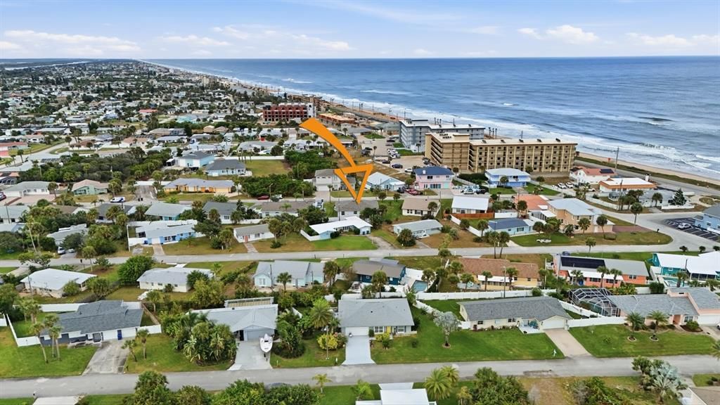 For Sale: $424,900 (2 beds, 2 baths, 1196 Square Feet)