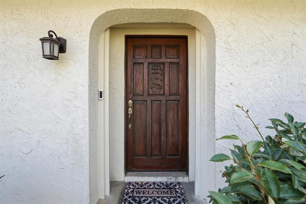 For Sale: $424,900 (2 beds, 2 baths, 1196 Square Feet)