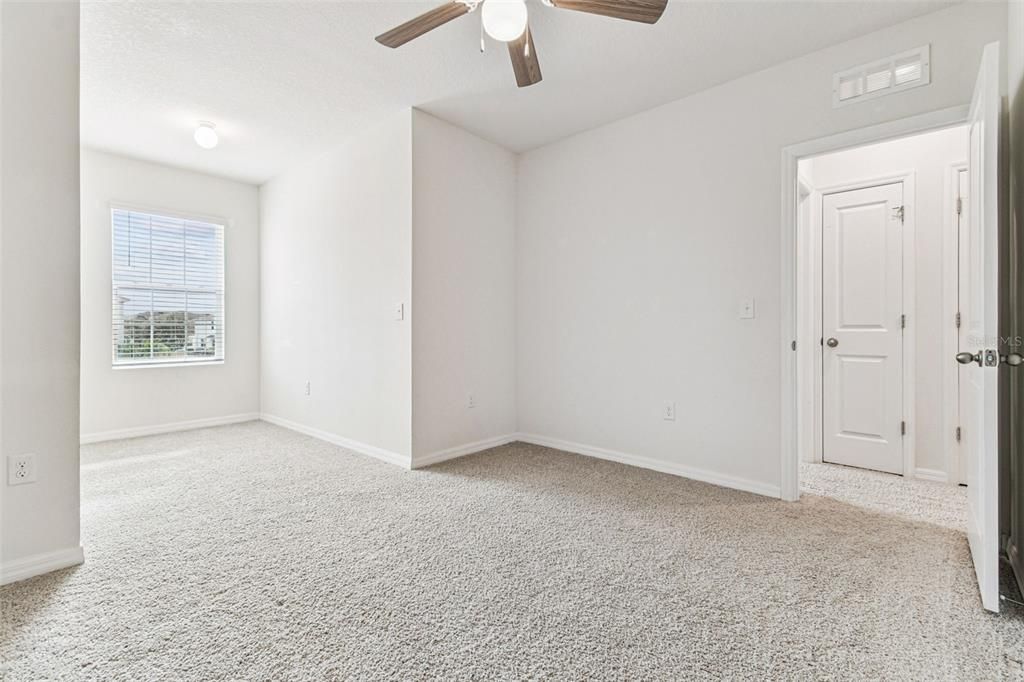 待售: $329,900 (3 贝兹, 2 浴室, 1673 平方英尺)