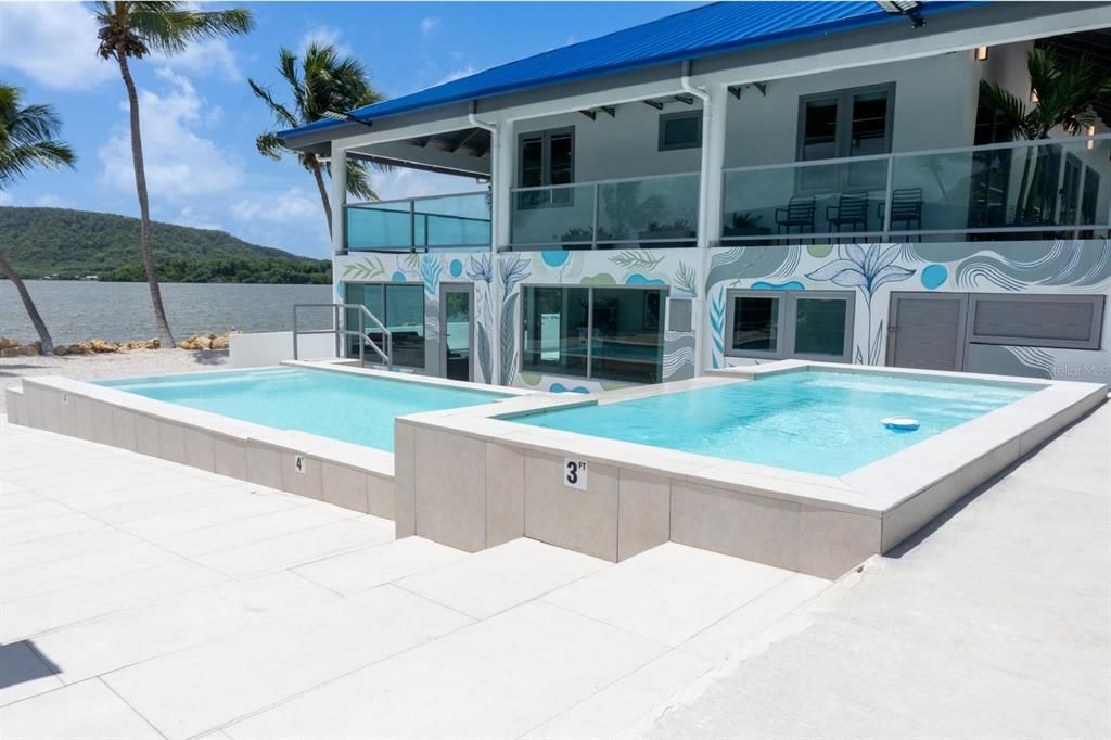 Active With Contract: $2,395,000 (8 beds, 7 baths, 6000 Square Feet)