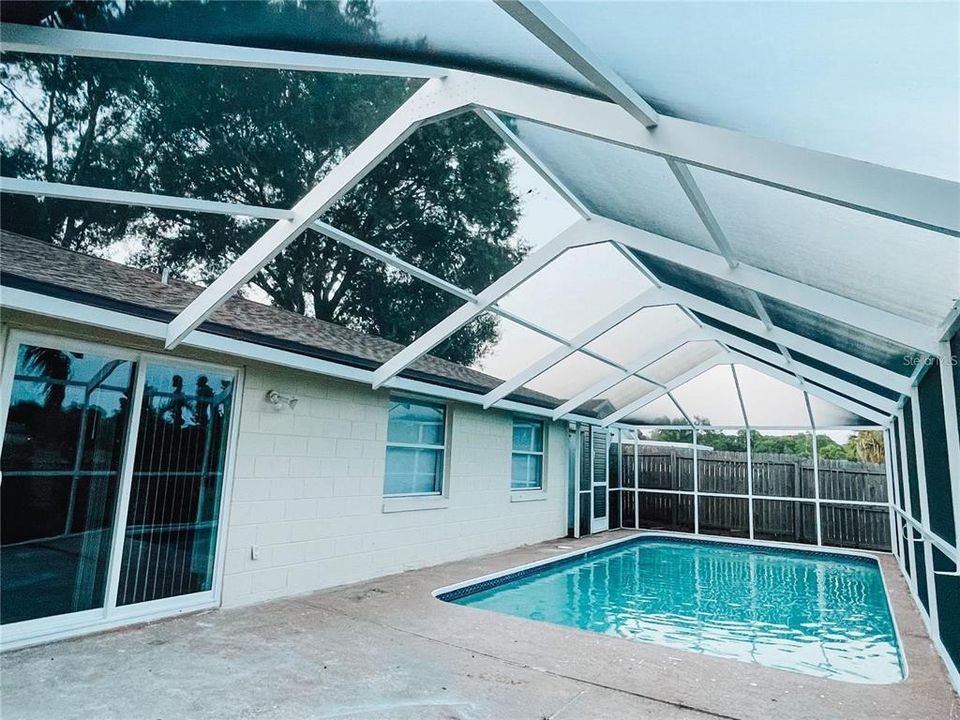 For Rent: $3,100 (3 beds, 2 baths, 1336 Square Feet)