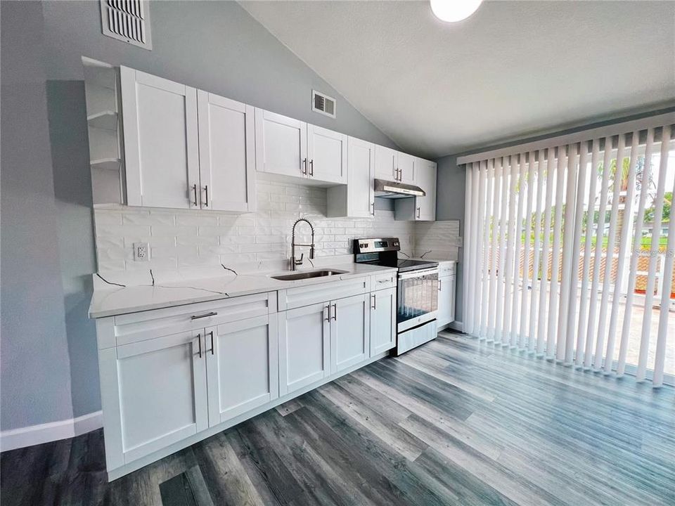 For Rent: $3,100 (3 beds, 2 baths, 1336 Square Feet)