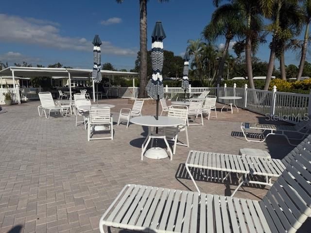 For Sale: $129,500 (2 beds, 1 baths, 600 Square Feet)