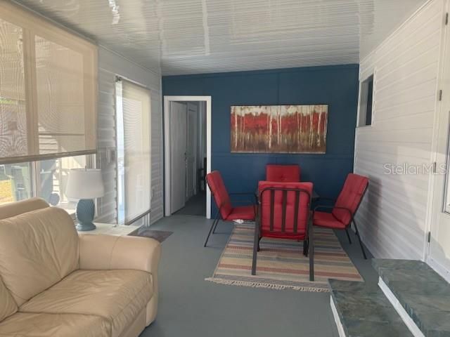 For Sale: $129,500 (2 beds, 1 baths, 600 Square Feet)