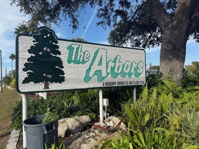 For Sale: $129,500 (2 beds, 1 baths, 600 Square Feet)