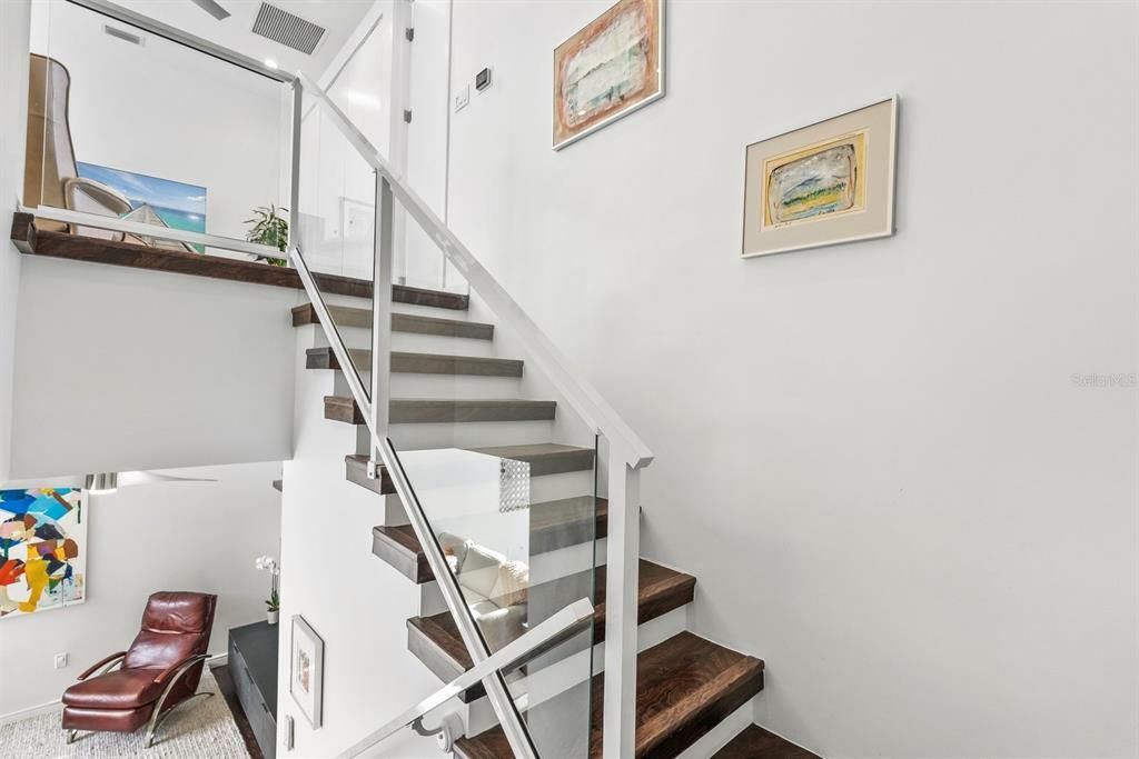 En Venta: $1,200,000 (3 camas, 3 baños, 1836 Pies cuadrados)