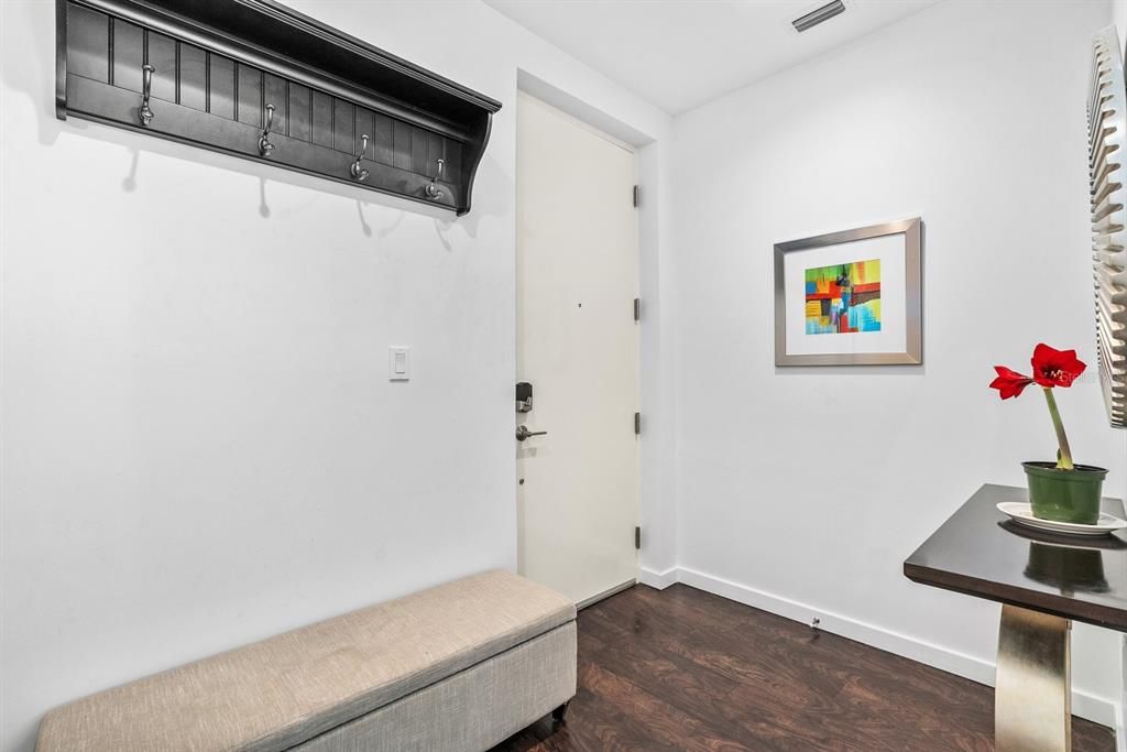 En Venta: $1,200,000 (3 camas, 3 baños, 1836 Pies cuadrados)