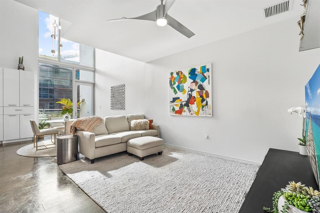 En Venta: $1,200,000 (3 camas, 3 baños, 1836 Pies cuadrados)