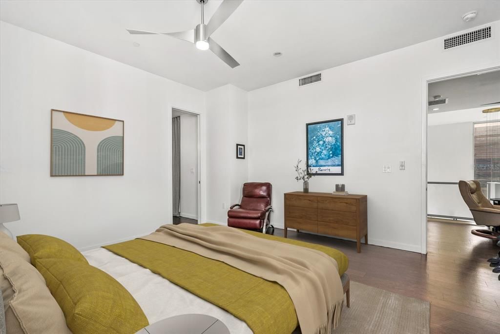 En Venta: $1,200,000 (3 camas, 3 baños, 1836 Pies cuadrados)