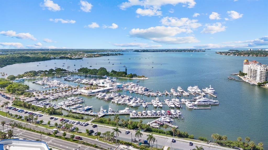 En Venta: $1,200,000 (3 camas, 3 baños, 1836 Pies cuadrados)