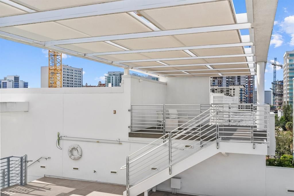 En Venta: $1,200,000 (3 camas, 3 baños, 1836 Pies cuadrados)