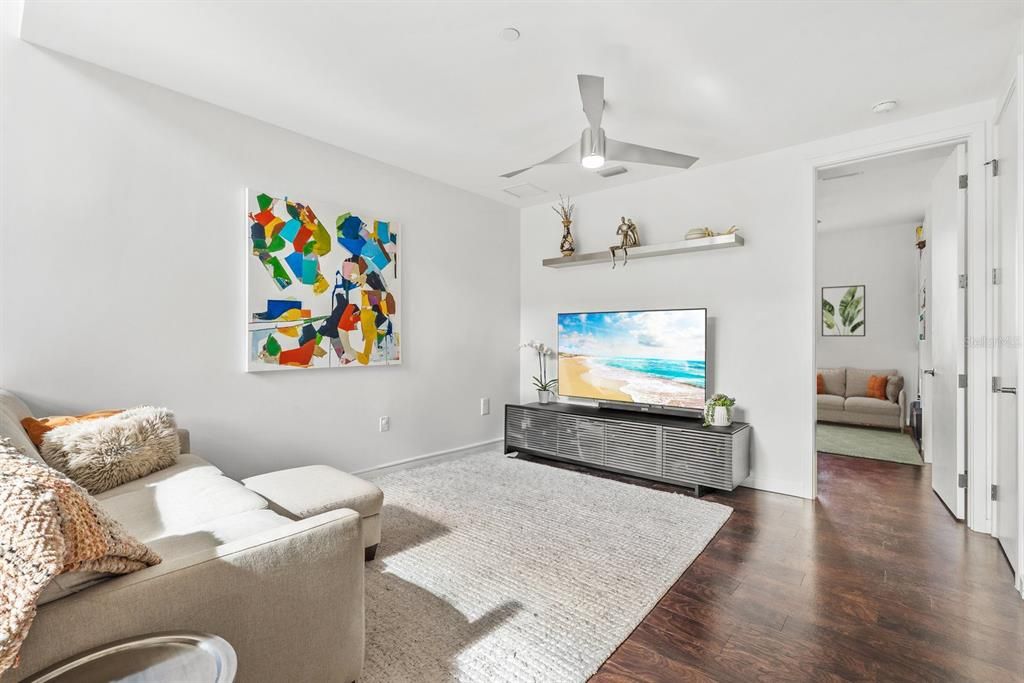 En Venta: $1,200,000 (3 camas, 3 baños, 1836 Pies cuadrados)