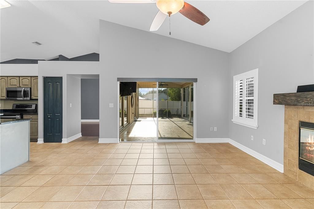 На продажу: $515,000 (4 спален, 3 ванн, 2145 Квадратных фут)