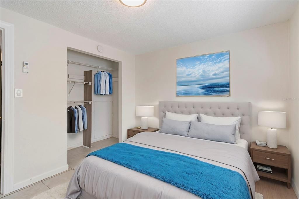 For Rent: $1,700 (1 beds, 1 baths, 450 Square Feet)