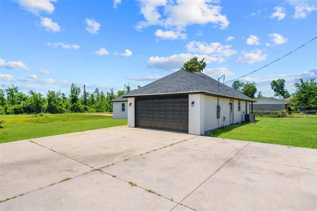 For Sale: $250,000 (4 beds, 2 baths, 1704 Square Feet)