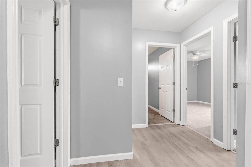 For Sale: $250,000 (4 beds, 2 baths, 1704 Square Feet)