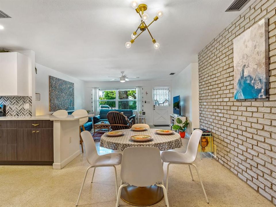 For Sale: $479,000 (3 beds, 2 baths, 1485 Square Feet)