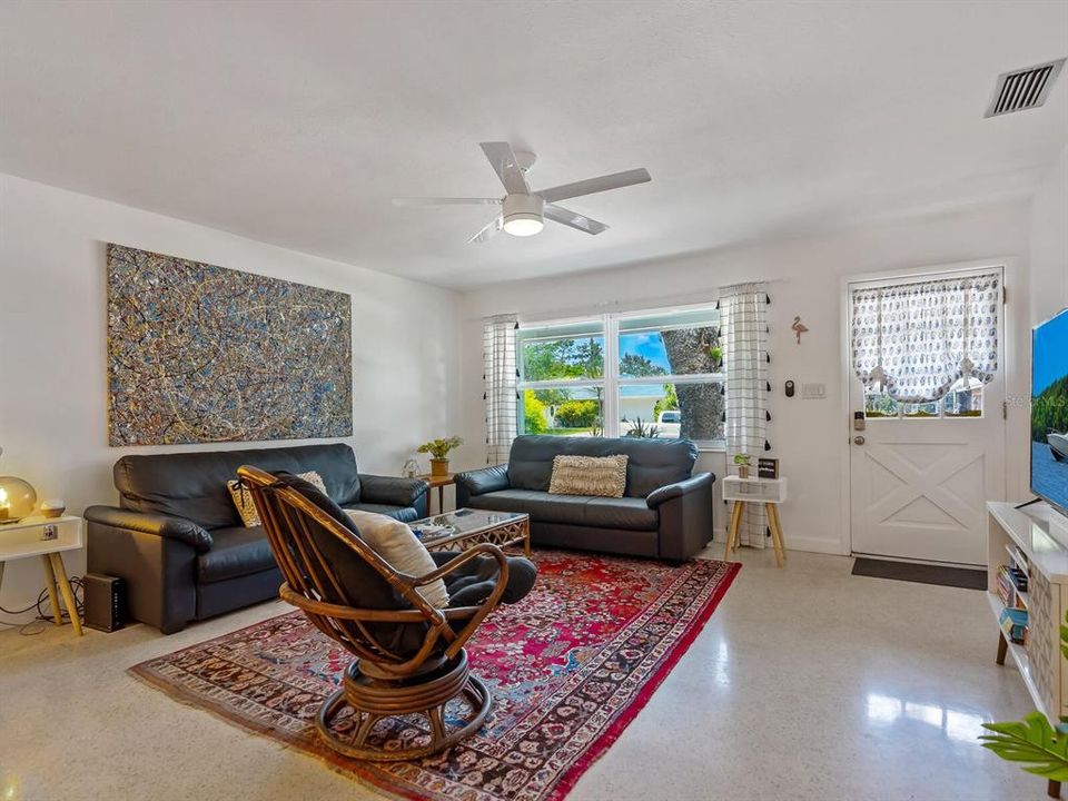 For Sale: $479,000 (3 beds, 2 baths, 1485 Square Feet)