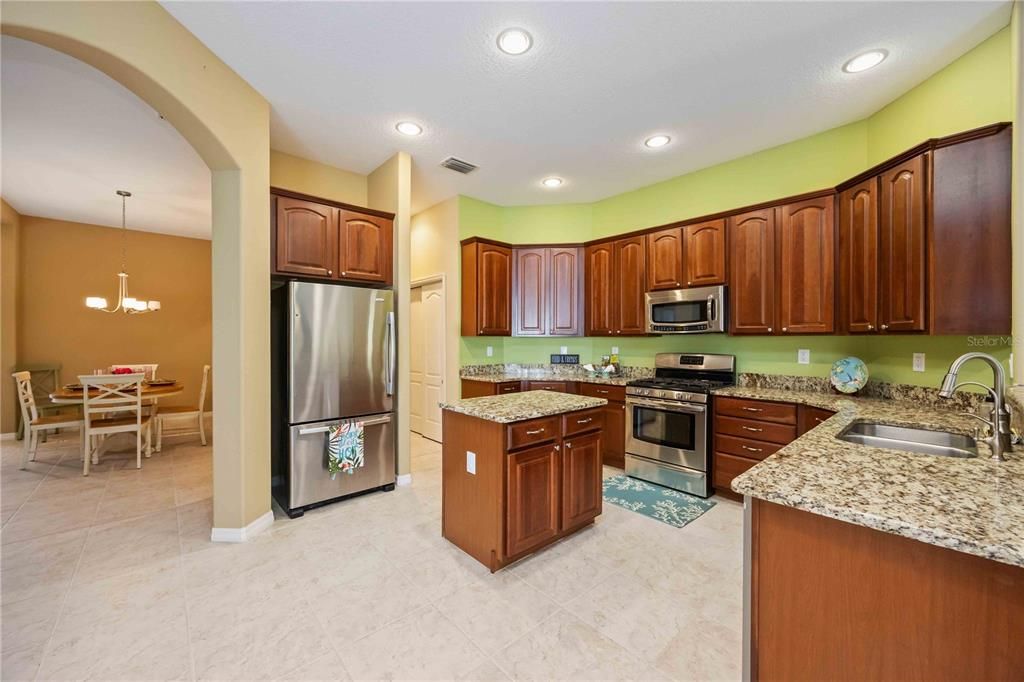 Active With Contract: $2,800 (4 beds, 3 baths, 2714 Square Feet)