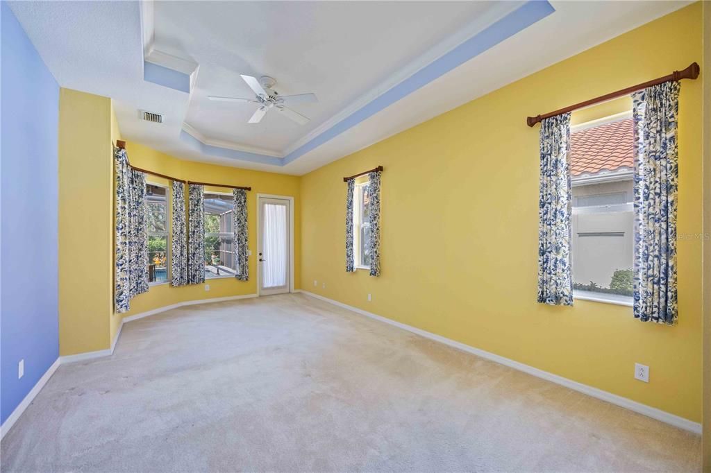 Active With Contract: $2,800 (4 beds, 3 baths, 2714 Square Feet)